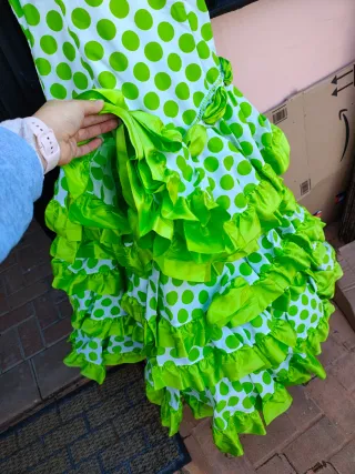 Traje Flamenca Verde Lunares Blancos