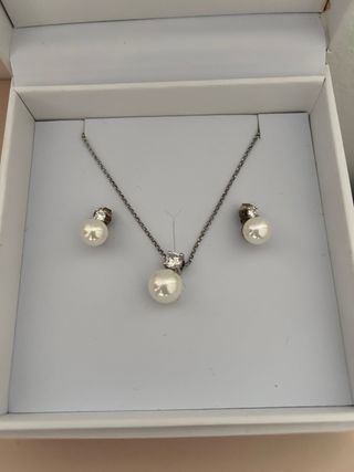Conjunto Lotus Silver Collar y Pendientes Perla