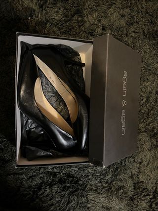 Tacones negros Again & Again