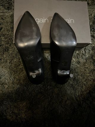 Tacones negros Again & Again