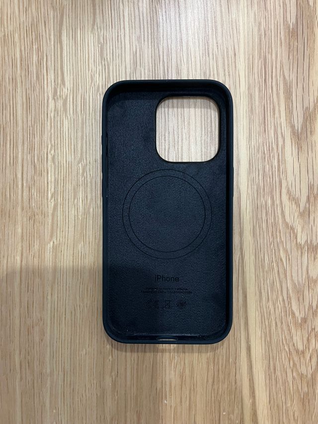 Custodia iPhone 15 Pro Nero MagSafe Originale