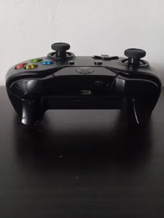 Xbox One 500 GB con scatola