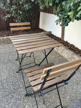 Mesa y 2 Sillas Plegables Exterior.