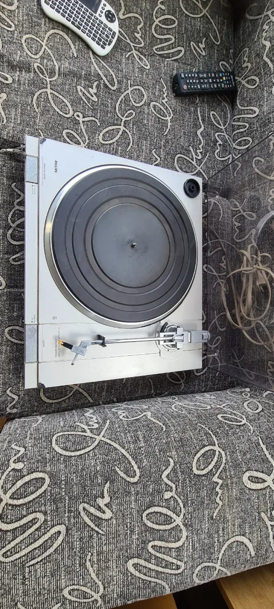 Tocadiscos Philips F7130 para peças de reposição