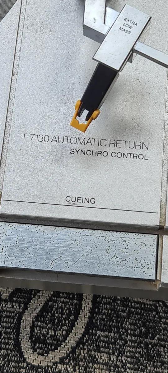 Tocadiscos Philips F7130 para peças de reposição