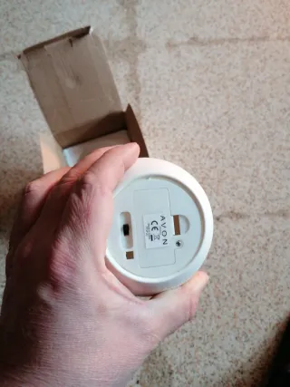 Lampada Avon in porcellana traforata