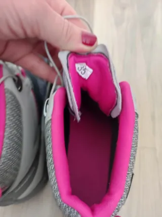 Botas montaña Quechua Talla 35