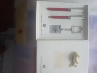 Set Pierre Balmain: Bolígrafos y Llavero