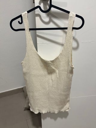 Camiseta tirantes Zara beige