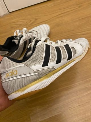 Zapatillas Adidas Sala Blancas y Negras