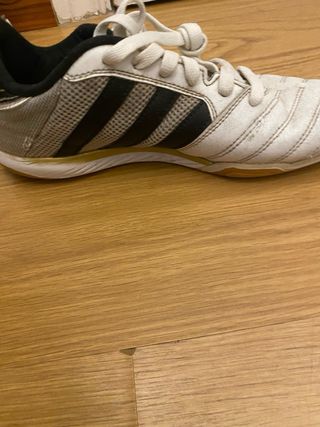 Zapatillas Adidas Sala Blancas y Negras