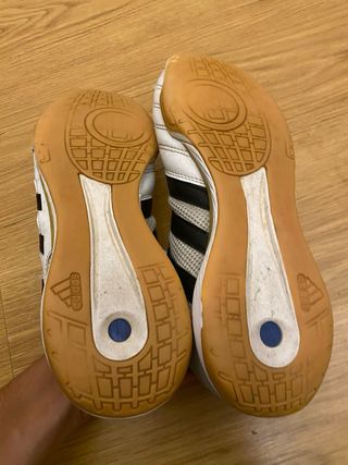 Zapatillas Adidas Sala Blancas y Negras