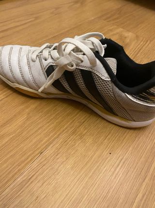 Zapatillas Adidas Sala Blancas y Negras
