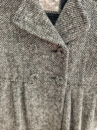Abrigo tweed gris y negro
