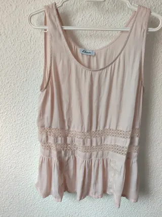Camiseta Etam rosa con encaje