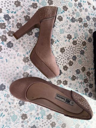 Tacones XTI Marrones y Dorados Talla 37