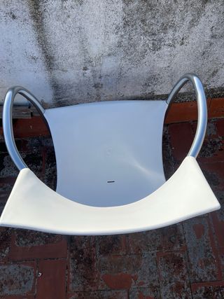 Sillas Vinçon brazos metal y plástico