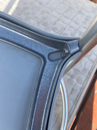 Sillas Vinçon brazos metal y plástico