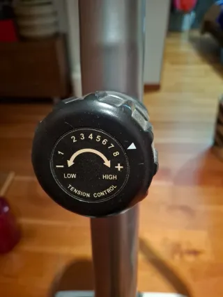 Bicicleta Estática Magnet Upright Bike