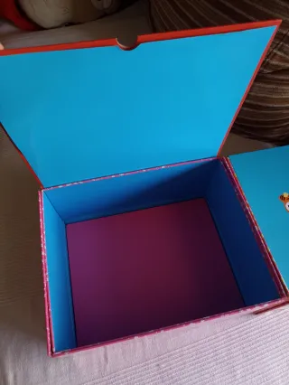 Cajas de almacenaje infantil plegables.