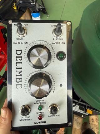 Sembradora Delimbe T24