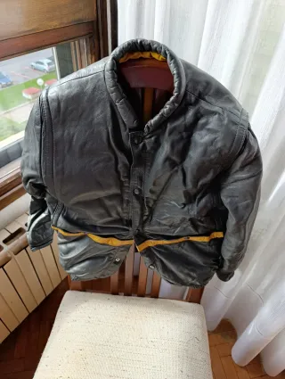 Chaqueta de piel vintage nueva. Unisex