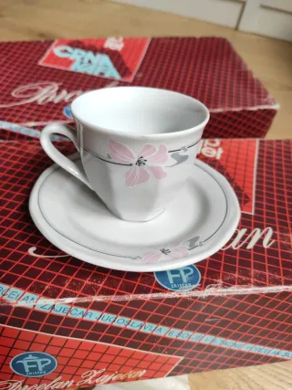 Juego 12 Tazas Café Porcelana a estrenar.
