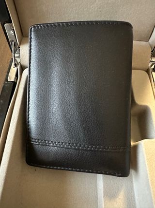 Cartera YANKO Piel Negra a estrenar.