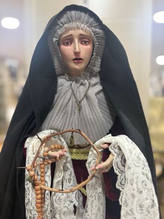Virgen Barro Policromada 65cm