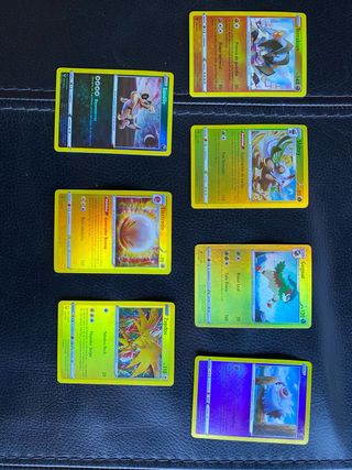 7 Cartas Pokémon Variadas
