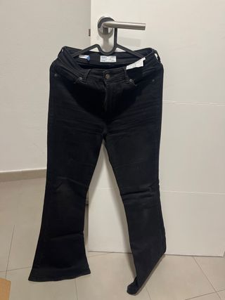 Jeans negros Bershka