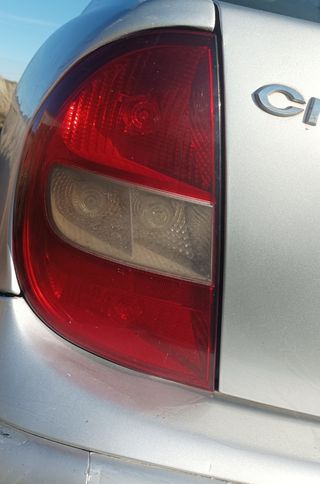 Piloto trasero C5 '02