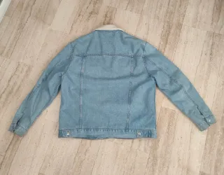 Chaqueta vaquera con borrego