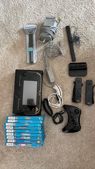 Nintendo Wii U 32GB Nera + Giochi + Controller