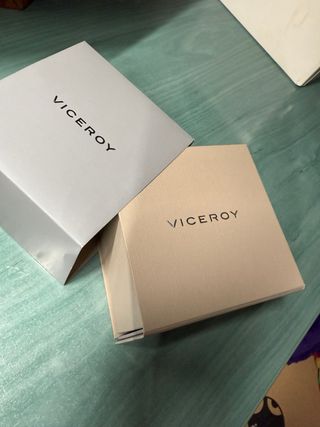 Caja regalo Viceroy gris
