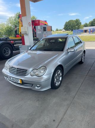 Mercedes-Benz Clase C 2006