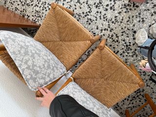 Juego de 2 Sillas de Mimbre y Madera