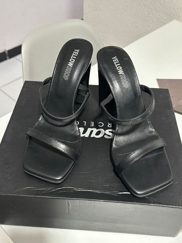 Sandalias Yellow shop Negras Tacón Bloque
