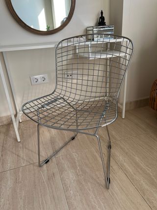 Tocador y silla de metal bertoia