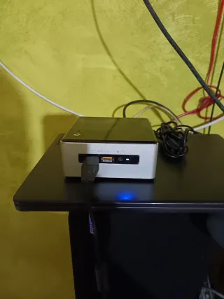 Mini PC Intel NUC i3 Plata/Negro