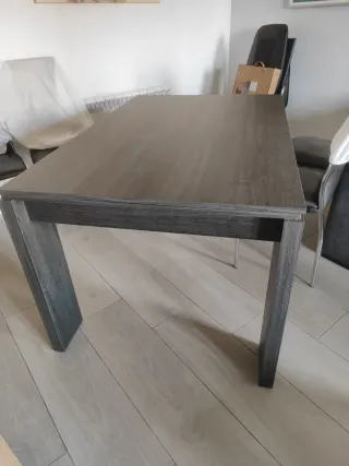 Mesa extensible de comedor negro ceniza + 5 sillas