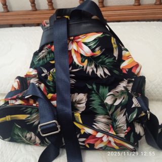 Mochila estampada flores vivos colores