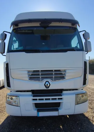 Renault Premium 450