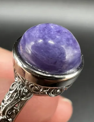 Anillo Mineral Charoita natural Ajustable