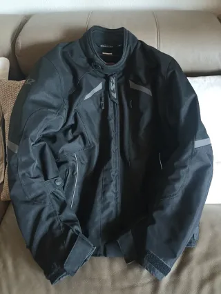 Chaqueta de moto LS2.