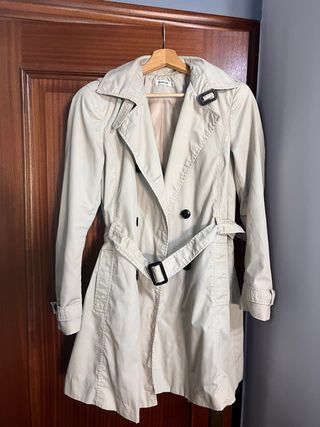 Gabardina Stradivarius Beige