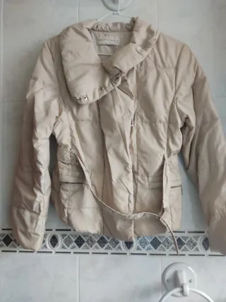 Parka impermeable beige