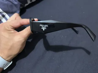 Gafas de sol Prada negras