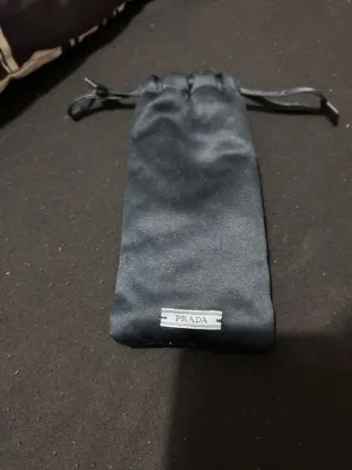 Gafas de sol Prada negras