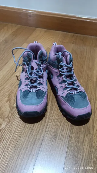 Botas de montaña niña talla 37